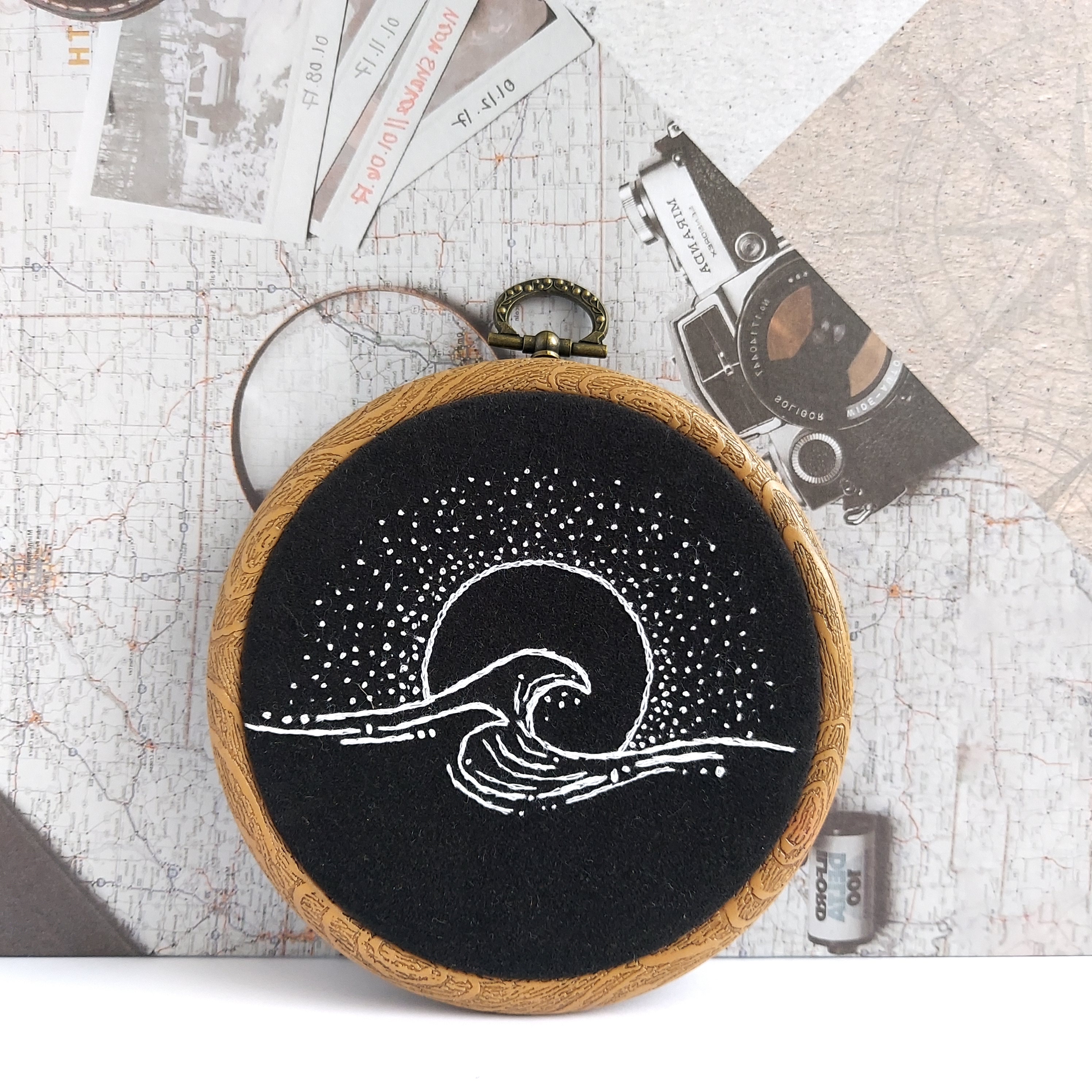 Embroidery Hoop - Wave - Artwork - Modern Home Decor